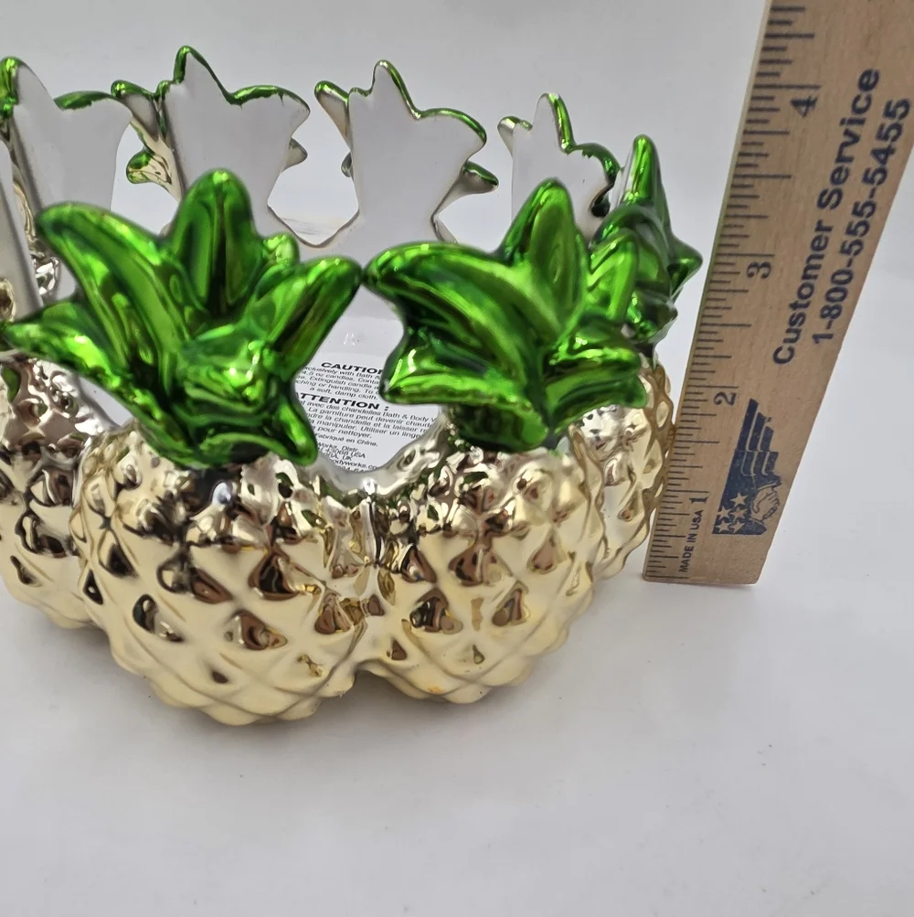 Bath & Body Works Metallic Pineapple Bowl Style 3-Wick Candle Holder - Picture 5 of 6